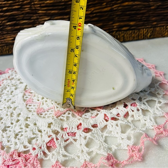 Vintage White Ceramic Swan Planter Mid-Century Modern Coastal Decor Elegant Bird - Picture 14 of 16